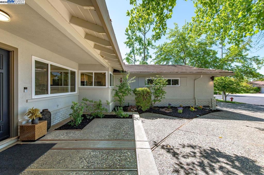 GRANADA WOODS - Residential