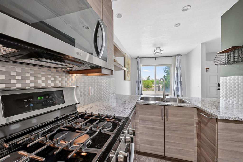 8605 Arminda Cir 6