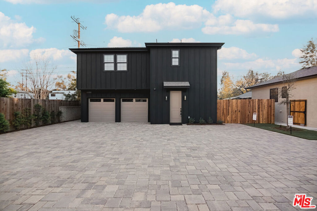 11026 Hortense Street 4