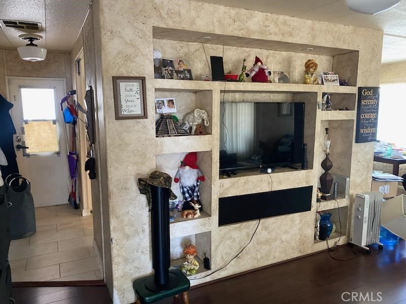 12147 Lakeland Road 66