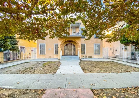 723 N Ridgewood Place, Los Angeles, CA 90038 - MLS#: SR25199290