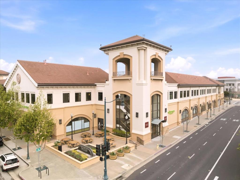 1000 Park PL H, San Mateo CA 94403