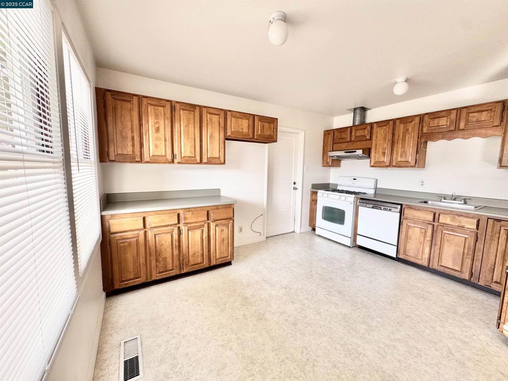 MONTE GARDENS - Residential