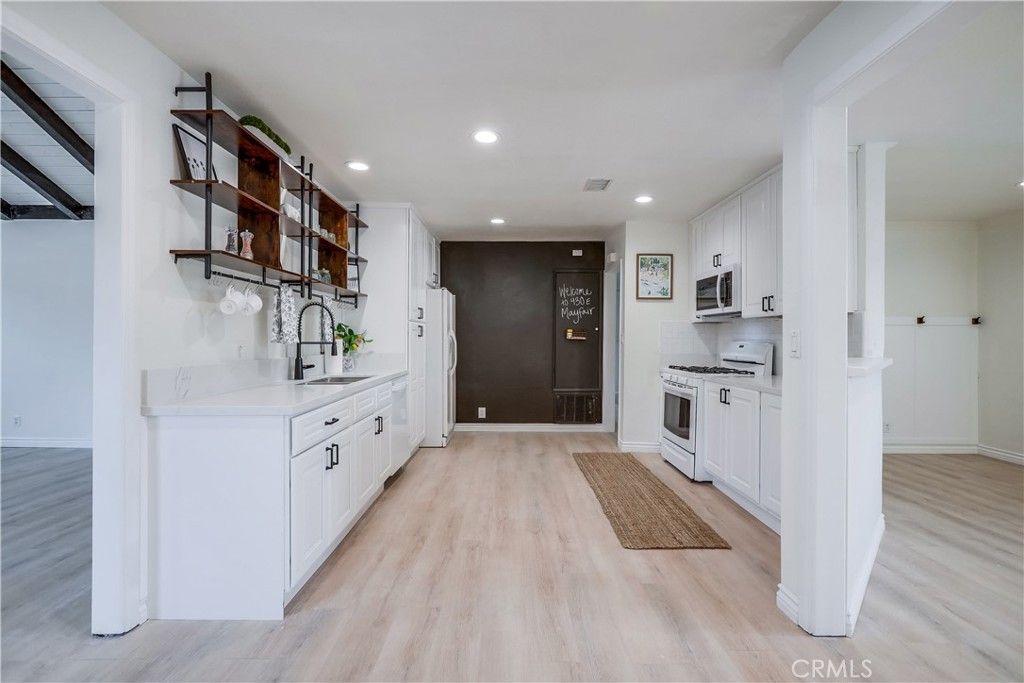 Photo of 430 E Mayfair Avenue, Orange, CA 92867 (MLS # OC26053652)