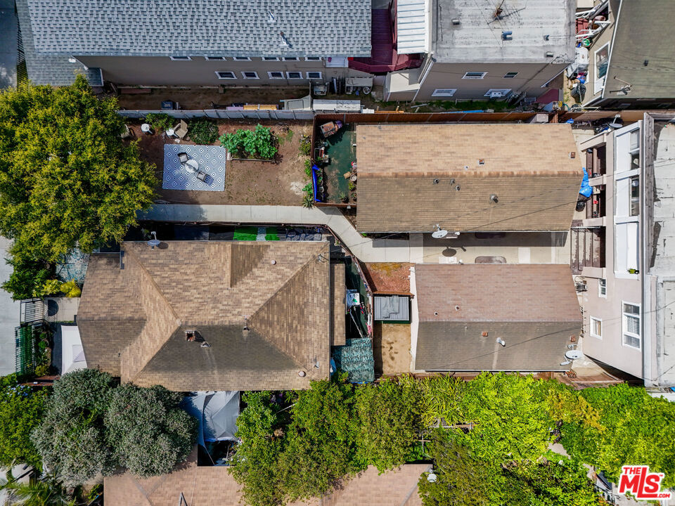 1445 Elm Avenue