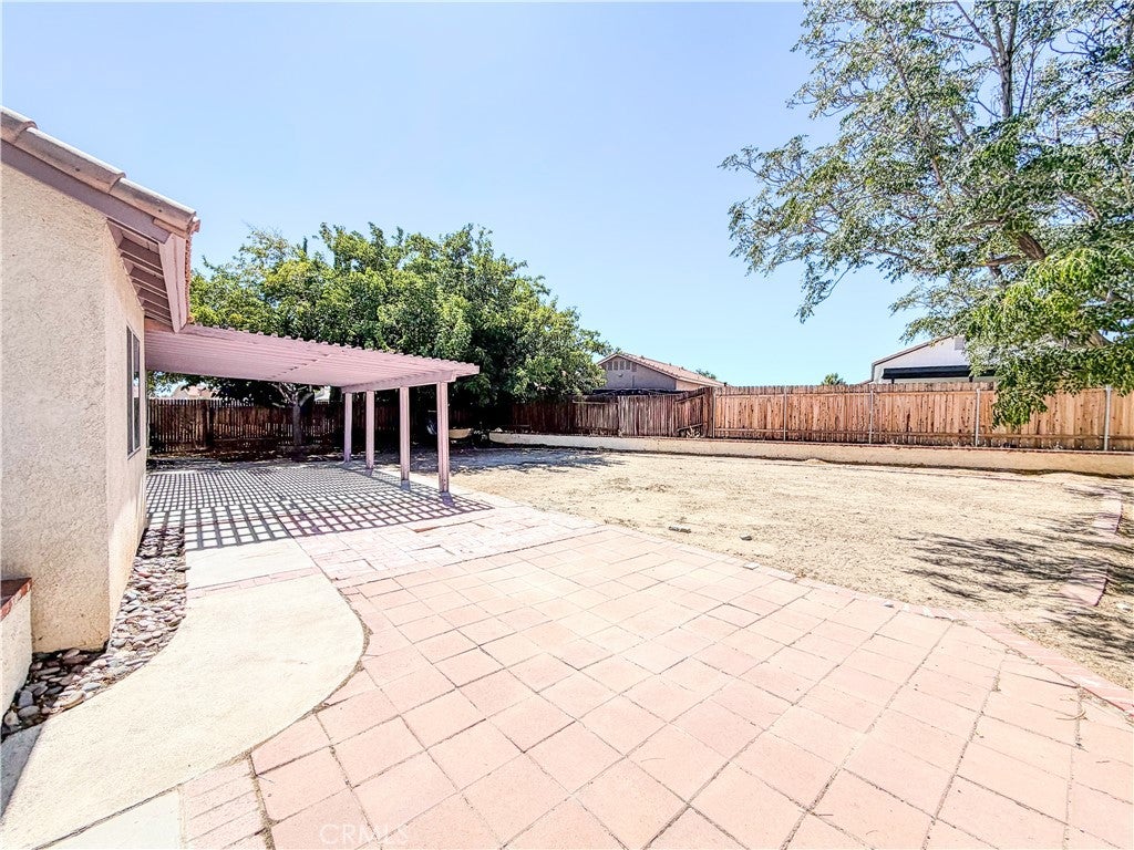 13759 Clear Valley
