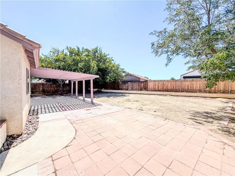 Photo of 13759 Clear Valley RD, Victorville, CA 92392 (MLS # IV26183323)