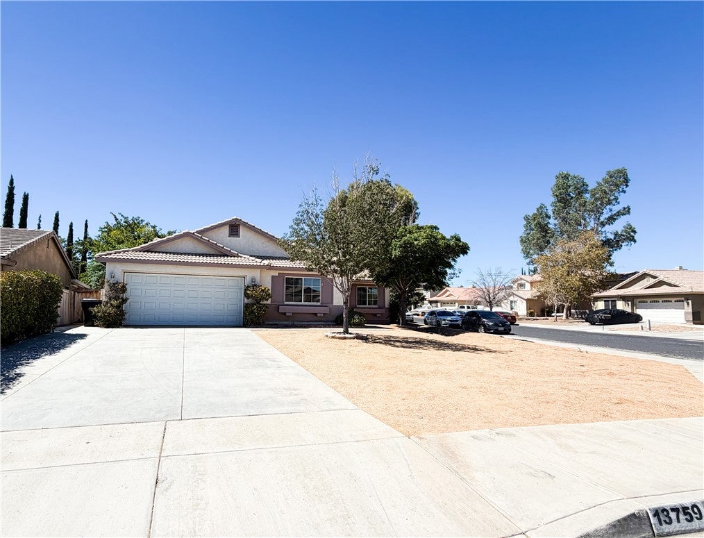13759 Clear Valley