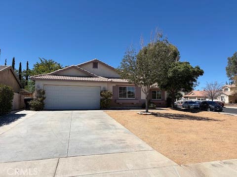 Photo of 13759 Clear Valley RD, Victorville, CA 92392 (MLS # IV26183323)