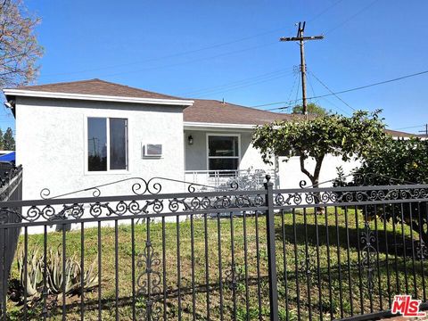 Photo of 14177 Osborne Street, Panorama City, CA 91402 (MLS # 26804469)