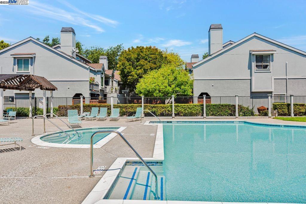 SAINT JAMES PARK - Residential