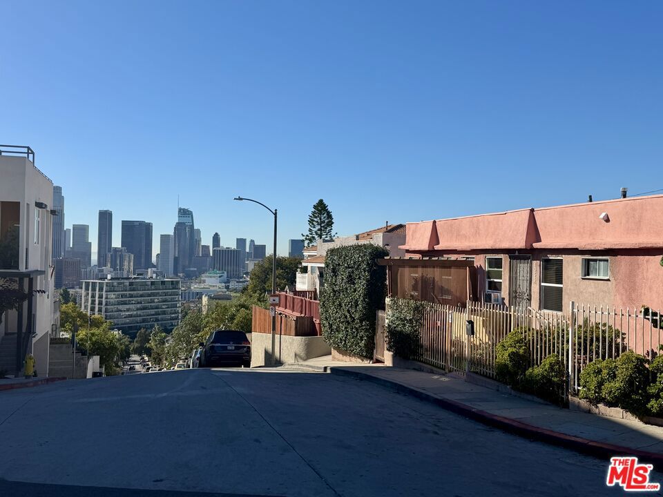 1126 White Knoll Drive