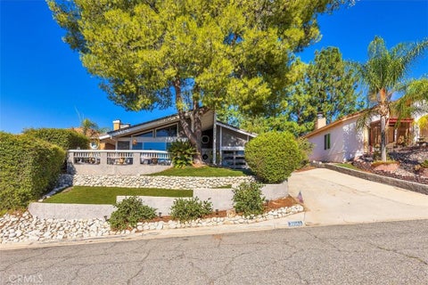 Photo of 30393 Early Round DR, Canyon Lake, CA 92587 (MLS # SW26201778)