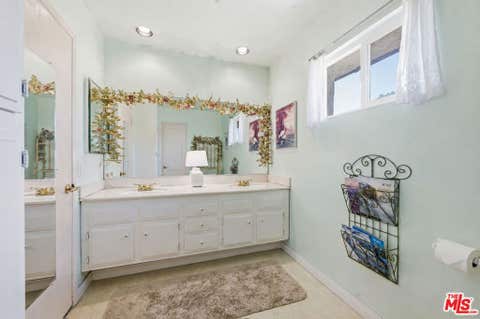 Tiny photo for 7267 Pondera Circle, West Hills, CA 91307 (MLS # 26830177)