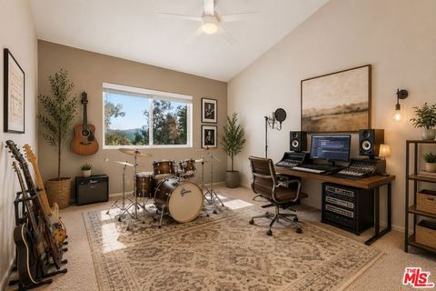 Tiny photo for 7267 Pondera Circle, West Hills, CA 91307 (MLS # 26830177)