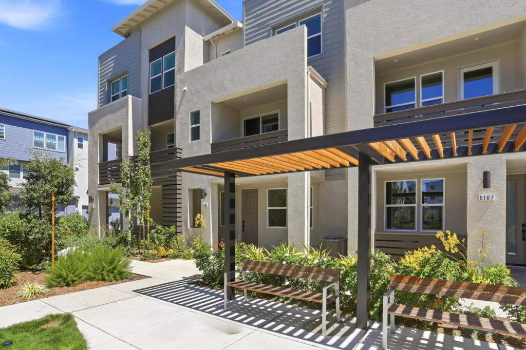 5105 Mauve Terrace