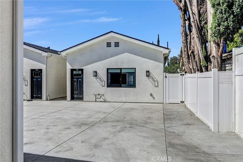Photo of 6831 Ranchito Avenue, Van Nuys, CA 91405 (MLS # GD25235528) Photo of 6831 Ranchito Avenue, Van Nuys, CA 91405 (MLS # GD25235528)