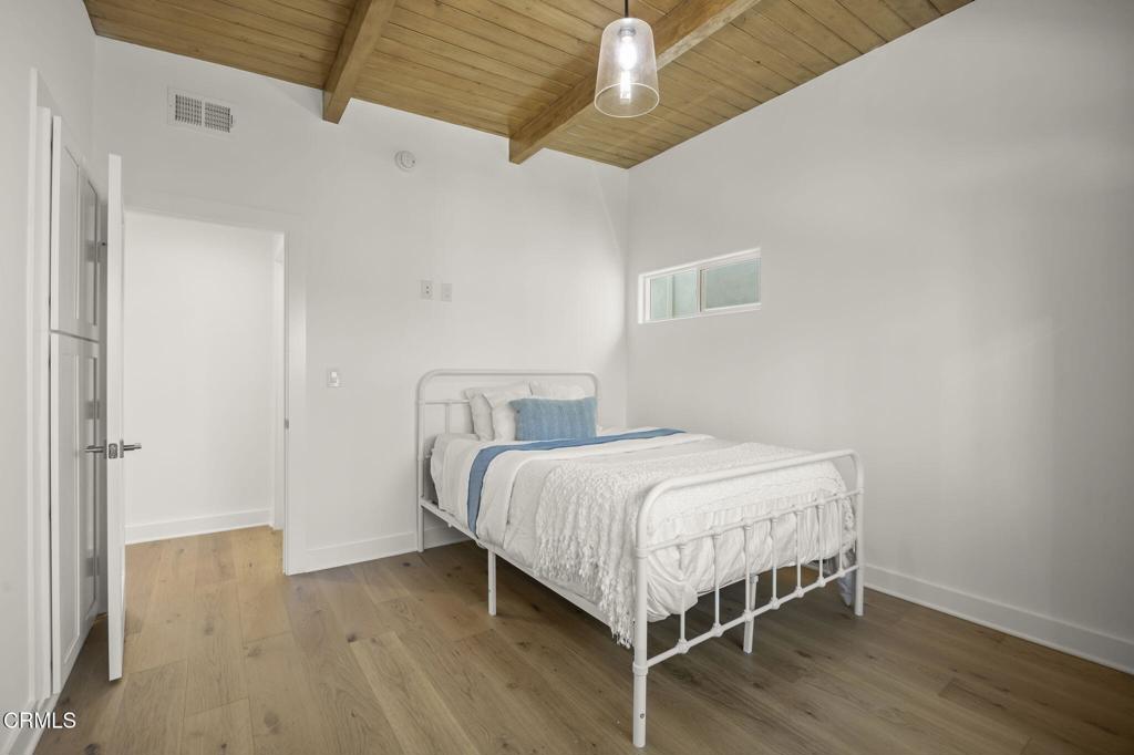 Oxnard, California, 93035, United States, 2 Bedrooms Bedrooms, ,2 BathroomsBathrooms,Residential,Active,2043125