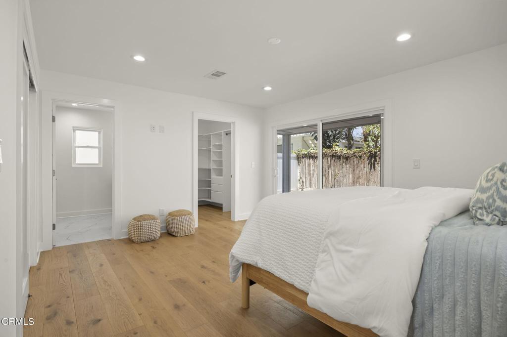 Oxnard, California, 93035, United States, 2 Bedrooms Bedrooms, ,2 BathroomsBathrooms,Residential,Active,2043125
