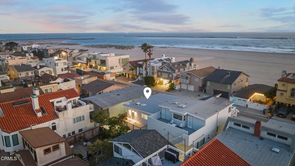 Oxnard, California, 93035, United States, 2 Bedrooms Bedrooms, ,2 BathroomsBathrooms,Residential,Active,2043125