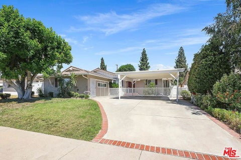 Photo of 22459 Covello Street, Los Angeles, CA 91307 (MLS # 26905487)