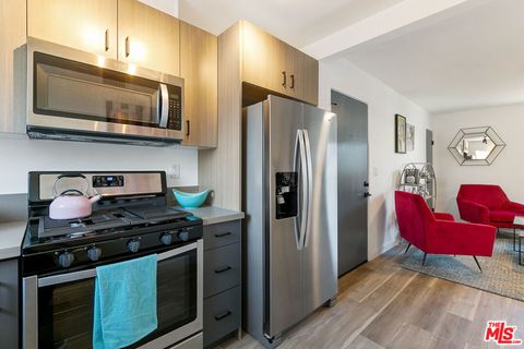 Photo of 2918 HAUSER Boulevard #1, Los Angeles, CA 90016 (MLS # 26711461)