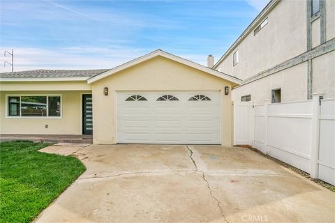 Tiny photo for 15017 Kingsdale Avenue, Lawndale, CA 90260 (MLS # PW24103757)