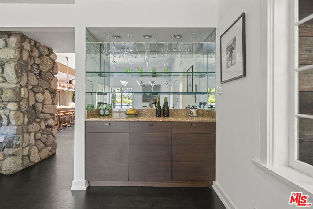 3 Latimer Road