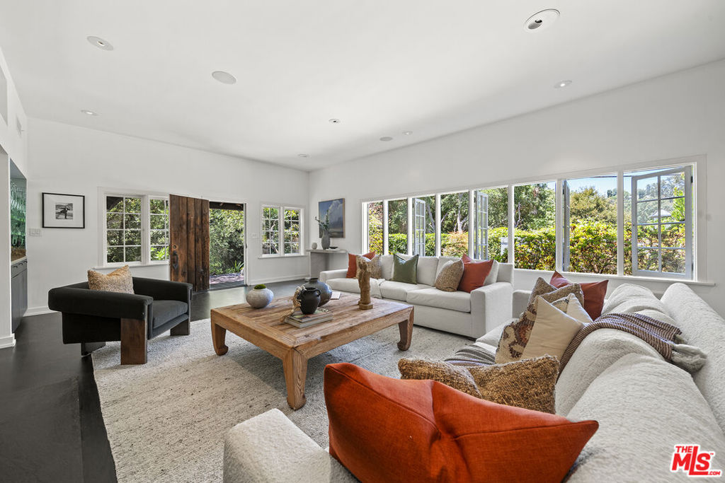 3 Latimer Road