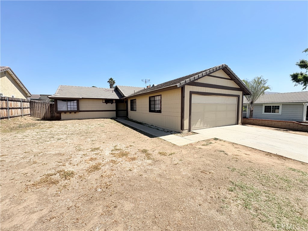 Photo 1 of 19 — 23214 Sonnet, Moreno Valley, CA 92557