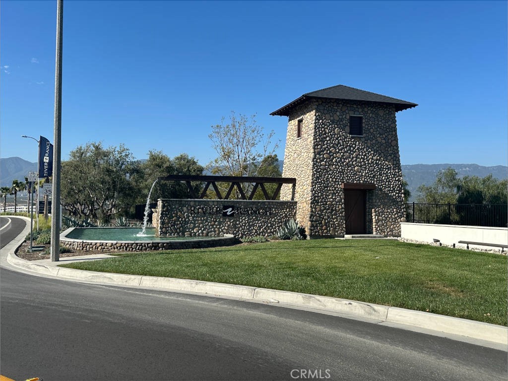 2511 Gunner Ridge Way