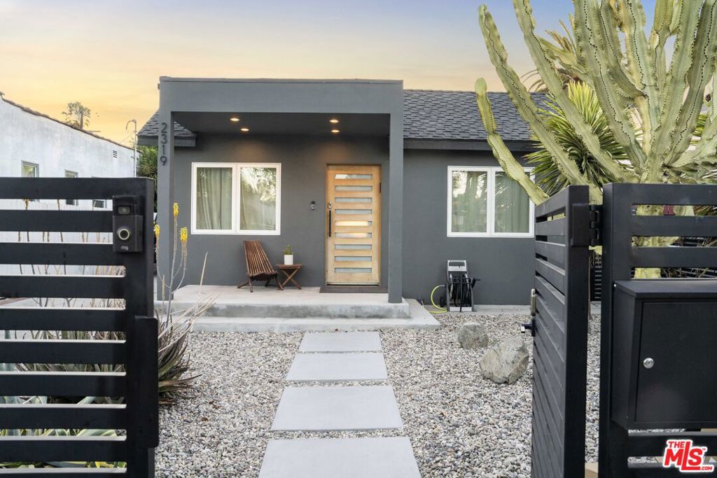 2319 S Cloverdale Avenue, Los Angeles CA 90016