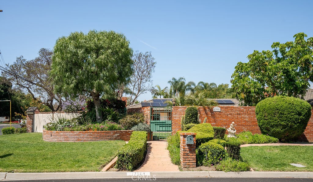 17901 E Santa Clara Avenue