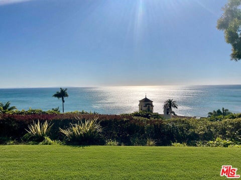Photo of 250 Trino Way, Los Angeles, CA 90272 (MLS # 26986907)