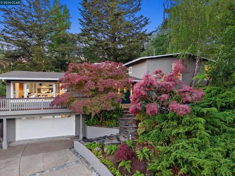 Photo of 854 Revere Rd Rd, Lafayette, CA 94549 (MLS # 41132561)