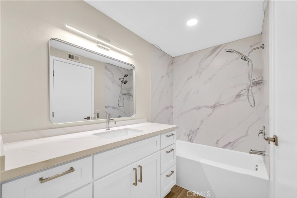 Tiburon (TIBU) - Residential Lease
