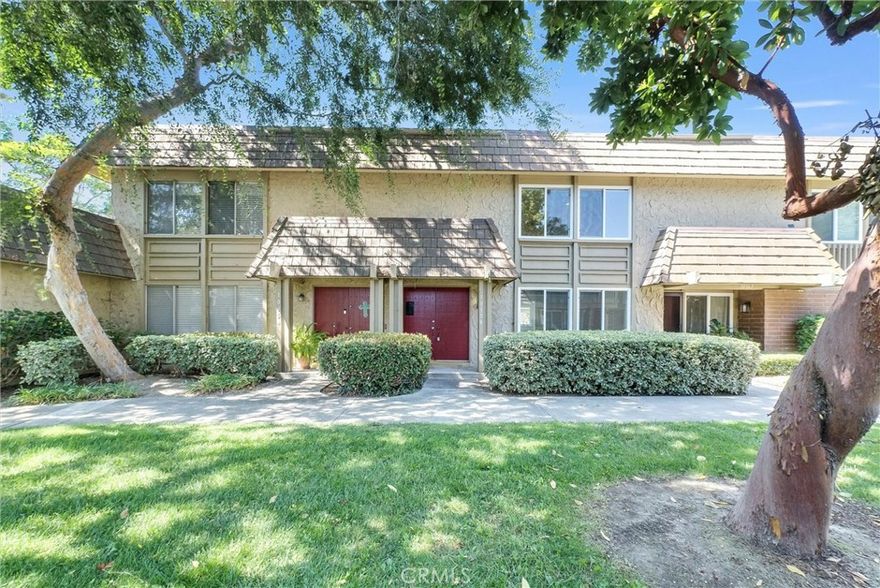 Fully remodeled! Cozy 3 bedroom, 2.5 bathroom condo in Fountain Valley. This is the largest of the 3 bedroom models. This property features a detached 2 car garage. A fresh coat of paint throughout, new appliances, new kitchen cabinets and countertops, new flooring, new windows!. Nice private patio area to relax with a garden. All the bedrooms are upstairs on the 2nd level. The New Kitchen opens up into a spacious dining area with lots of natural light. Community amenities include 3 Pools, Spa/Hot Tub, Children's parks, Clubhouse, and Gardeners. Tenants willing to credit new tenant $300 per month, total $3600 for the first year.