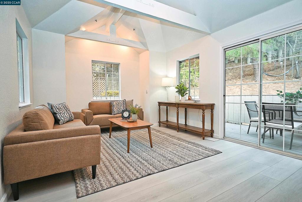 DOWNTOWN - Residential