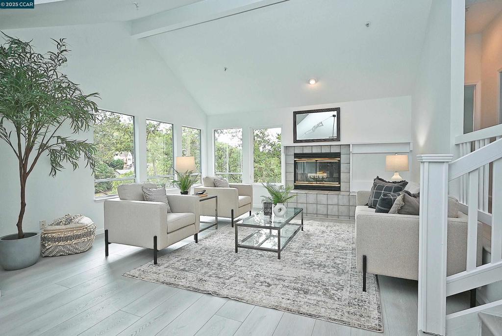 DOWNTOWN - Residential