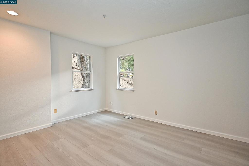 DOWNTOWN - Residential