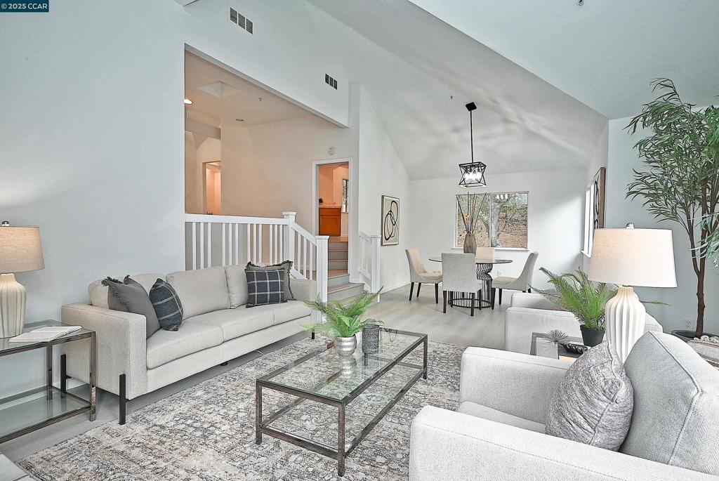 DOWNTOWN - Residential