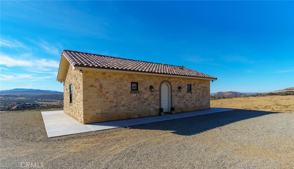 37219 Quarter Valley Road