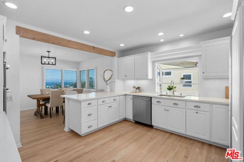 Tiny photo for 241 Calle Mayor, Redondo Beach, CA 90277 (MLS # 26995309)