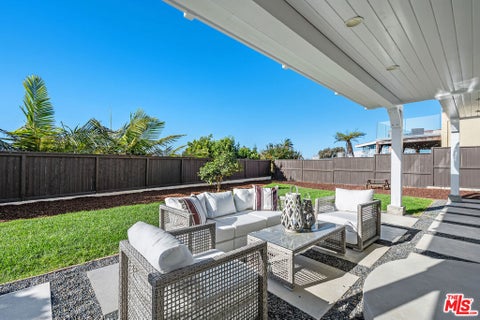 Tiny photo for 241 Calle Mayor, Redondo Beach, CA 90277 (MLS # 26995309)