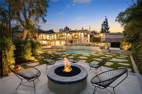 Photo of 4607 Alta Canyada RD, La Canada Flintridge, CA 91011 (MLS # CV26134268)