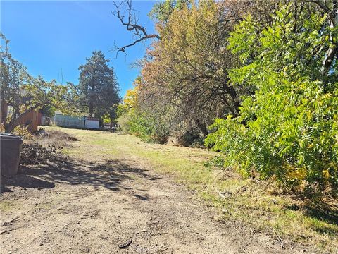 Photo of 16165 Florence St, Lower Lake, CA 95457 (MLS # LC25247422) Photo of 16165 Florence St, Lower Lake, CA 95457 (MLS # LC25247422)