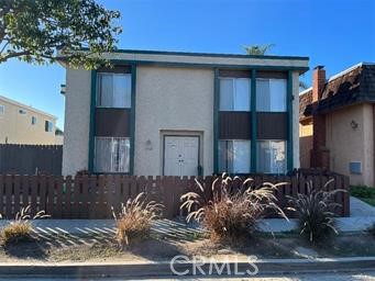 Photo 1 of 4 — 1713 California Street 1, Huntington Beach, CA 92648
