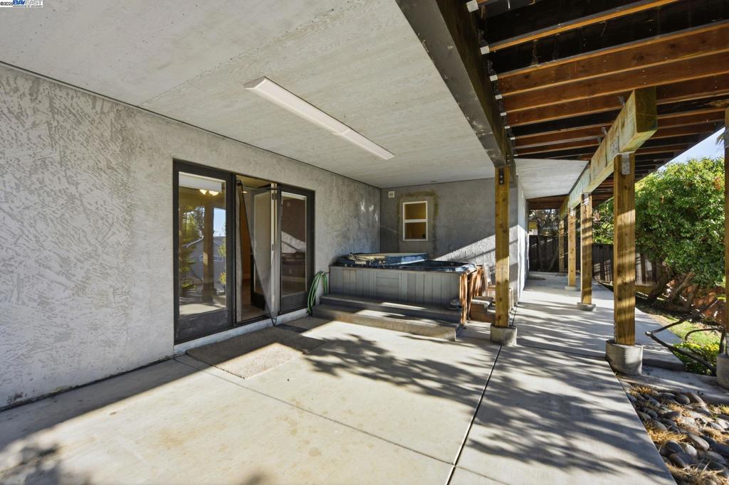 HOLIDAY ESTATES - Residential