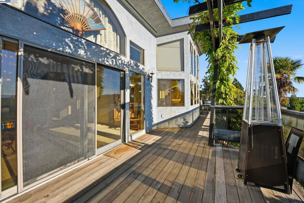 HOLIDAY ESTATES - Residential