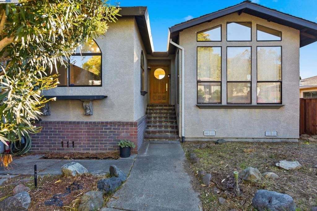 HOLIDAY ESTATES - Residential